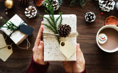 6 Ways To Stay Out Of Debt While Doing Christmas Shopping